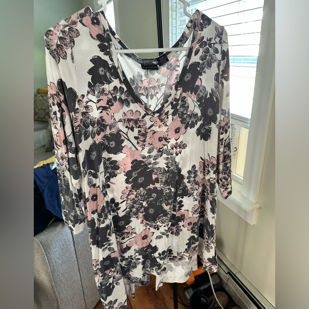 3/4 sleeve flower print shirt